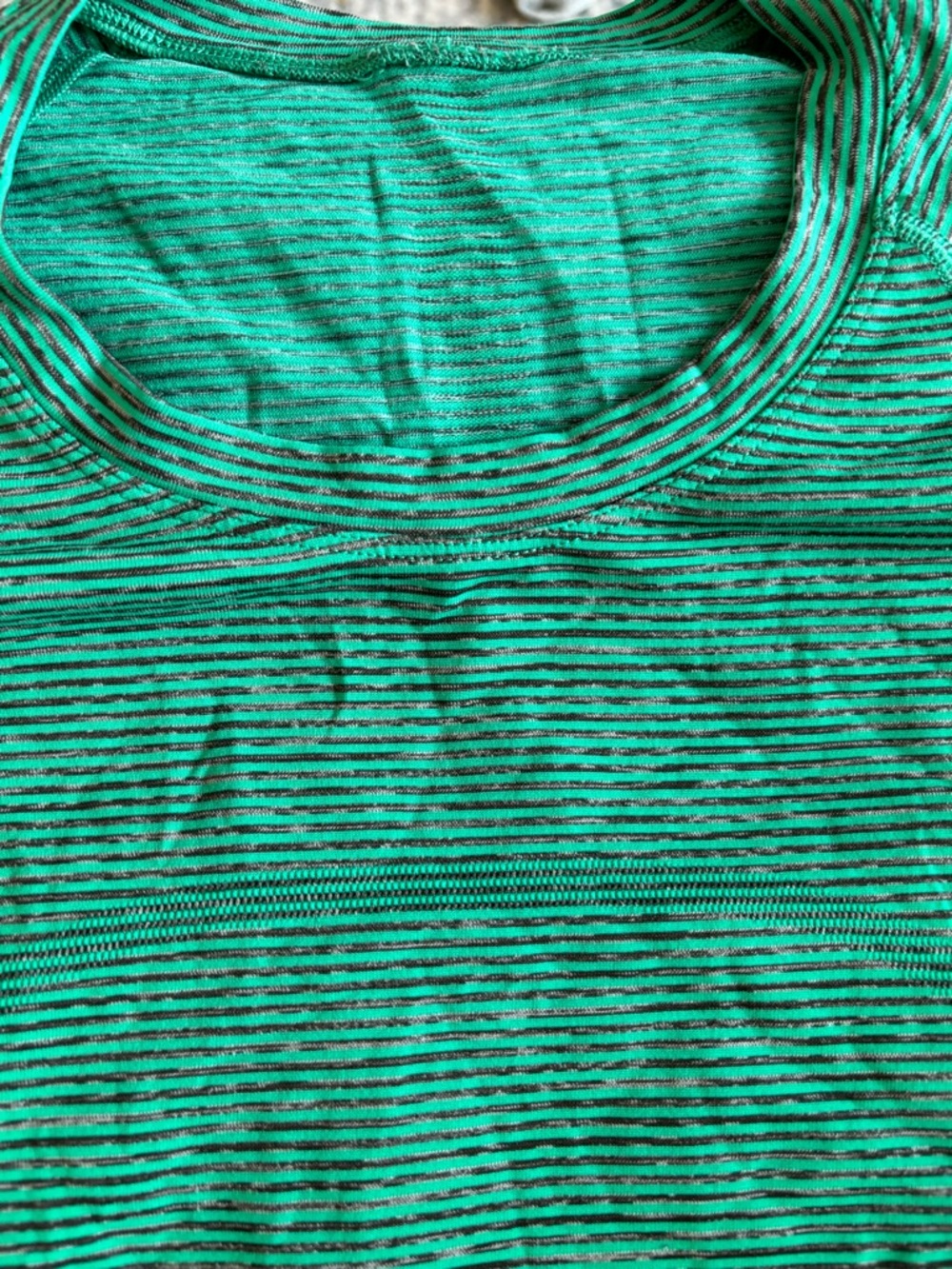 Lululemon Swiftly Tech Short Sleeve 2.0 Race Length Stripe